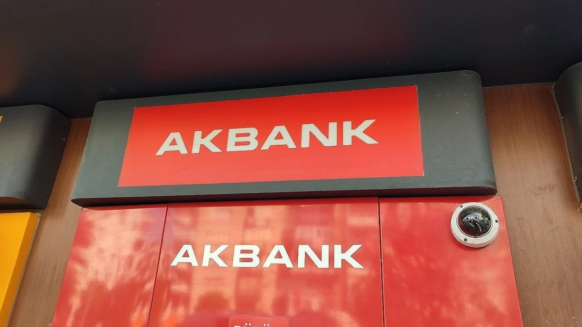 Akbank'tan Son Promosyon Müjdesi! Emeklinin Cebine Kalacak Miktar Belli Oldu